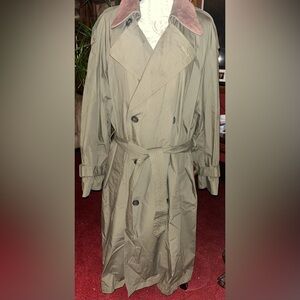 London Fog Green Trench Coat with Belt and Epaulettes